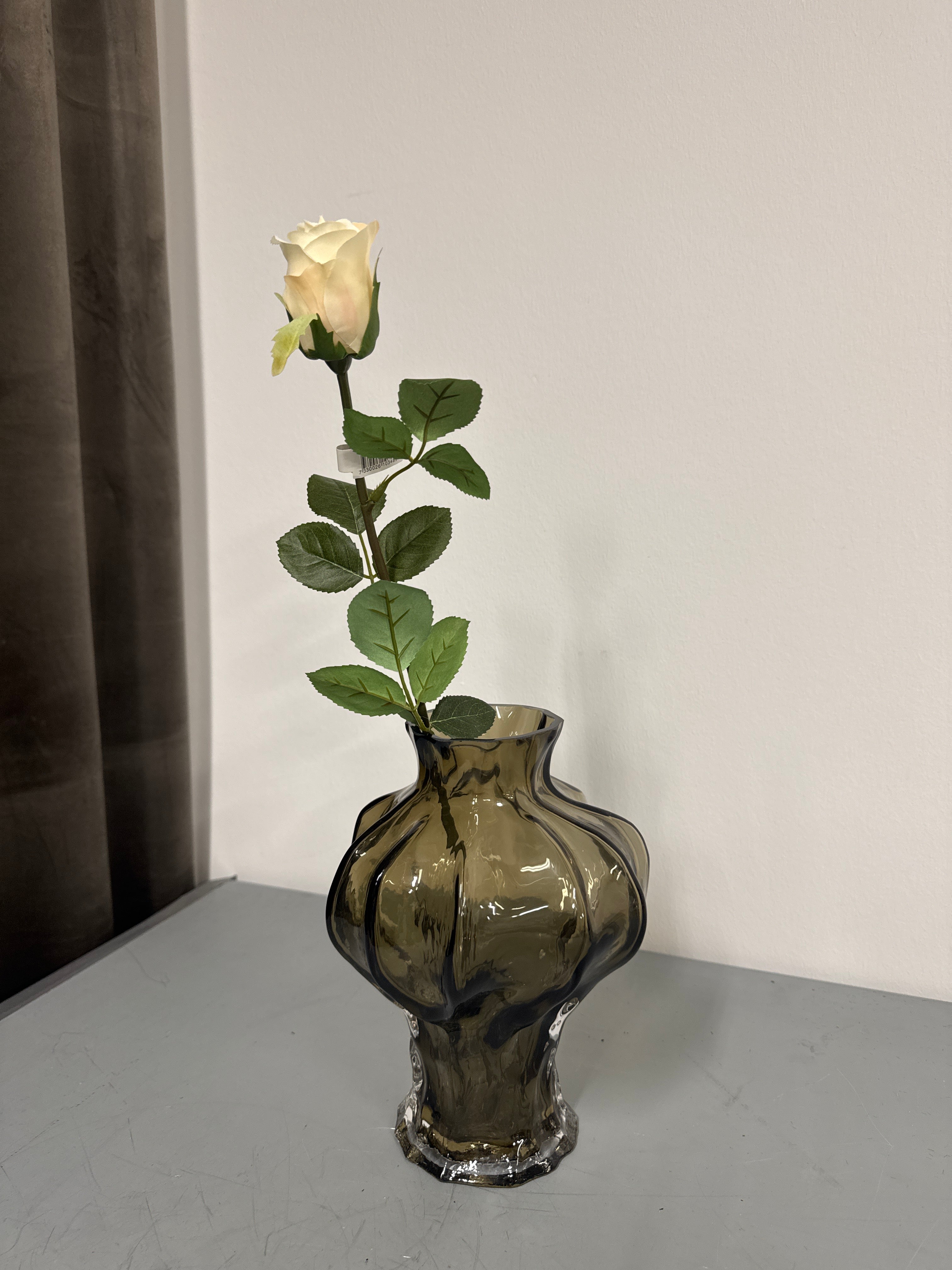Rose. Cream farve
