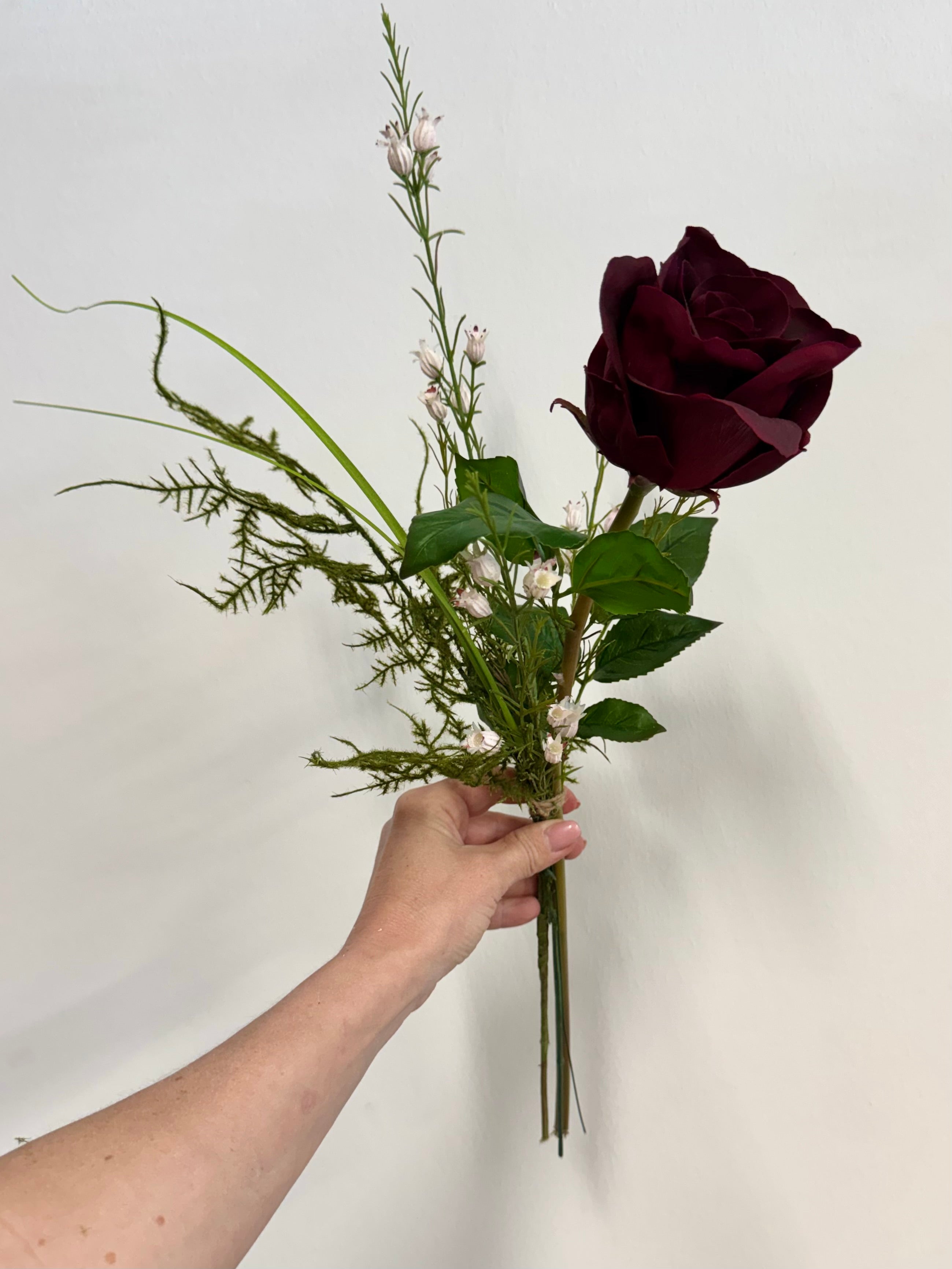 Lille rød Deluxe Rose buket