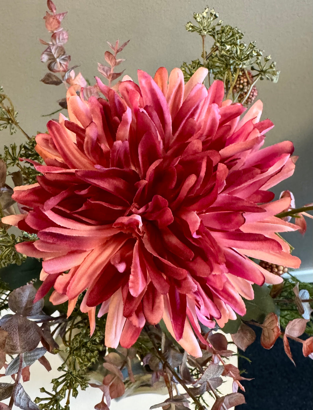 Pink dahlia buket efterår