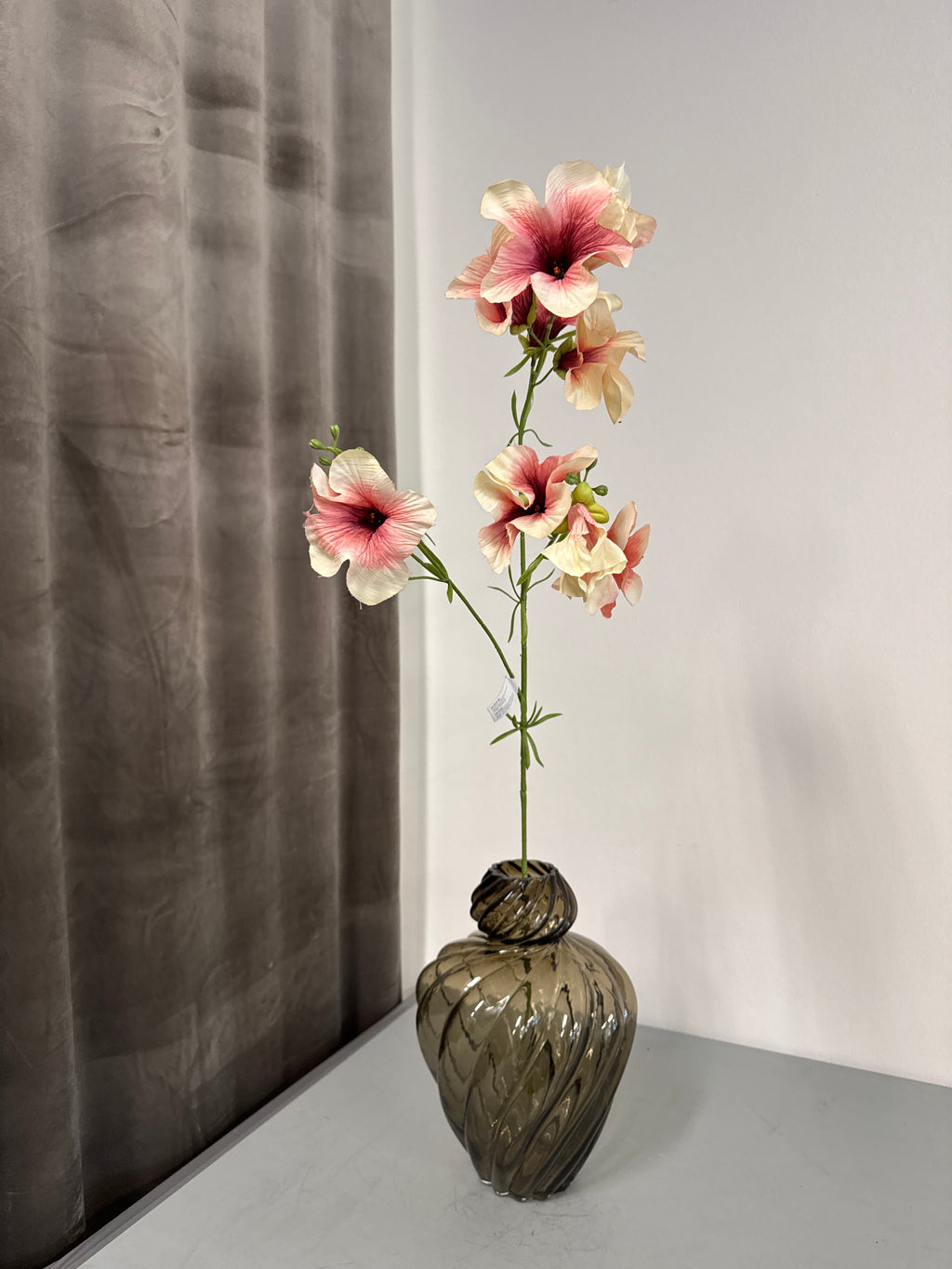 Petuna blomst mørk lyserød