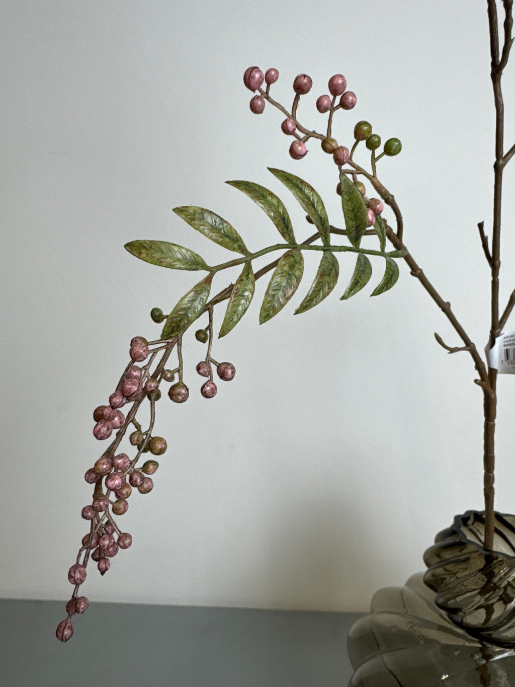 Bærgren lyserød med blad