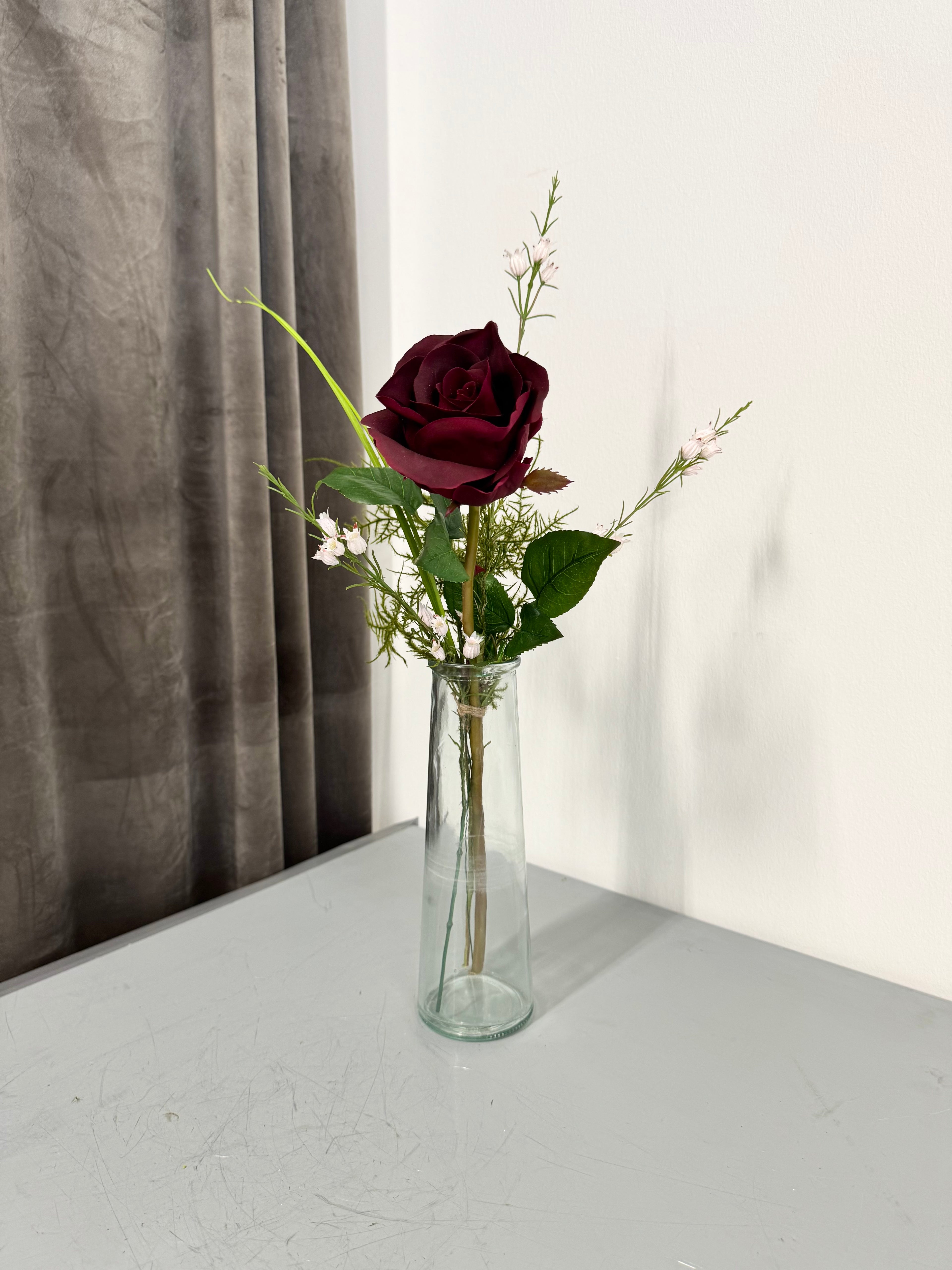 Lille rød Deluxe Rose buket
