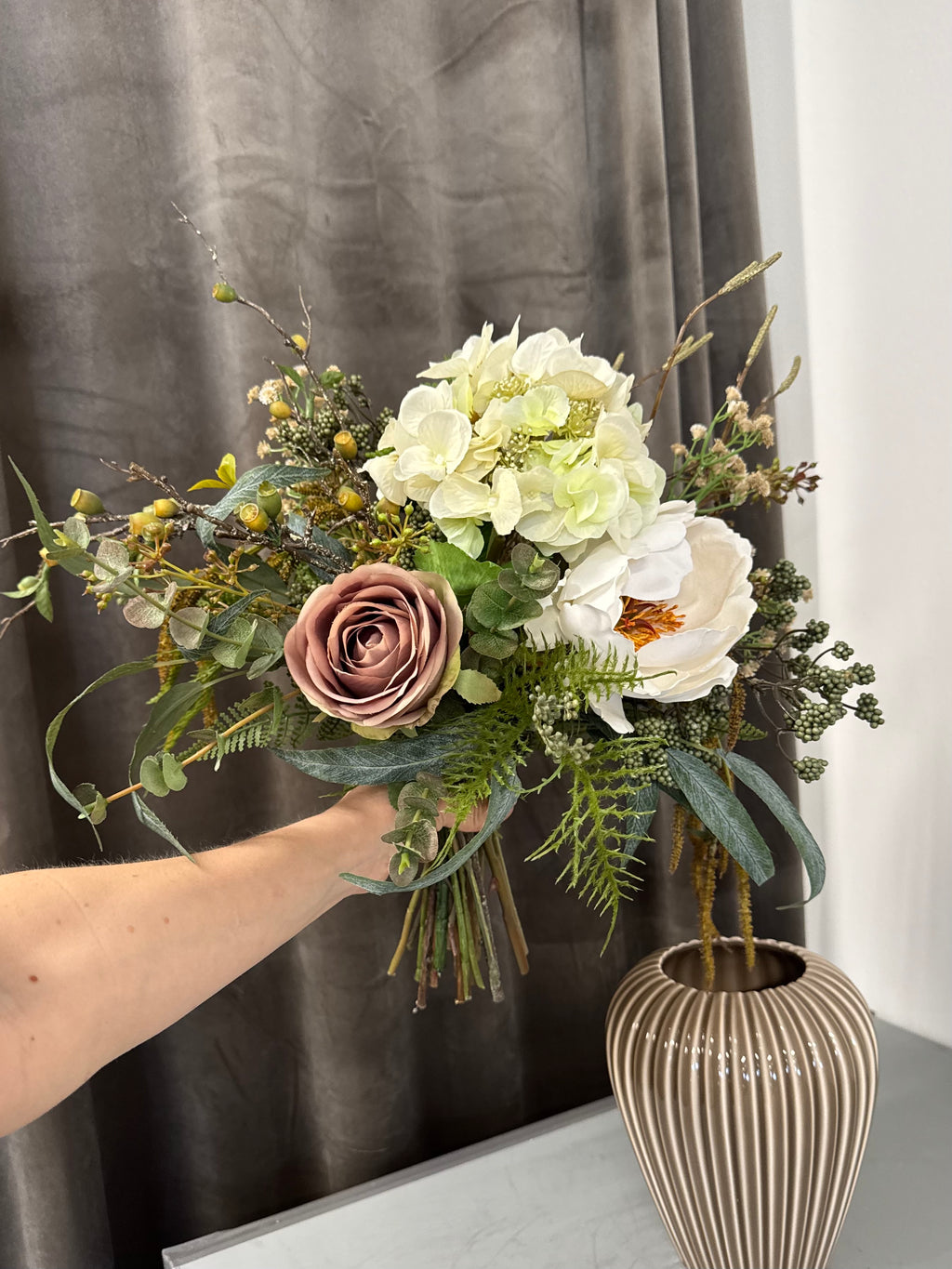 Hortensia/Rose buket tilbud