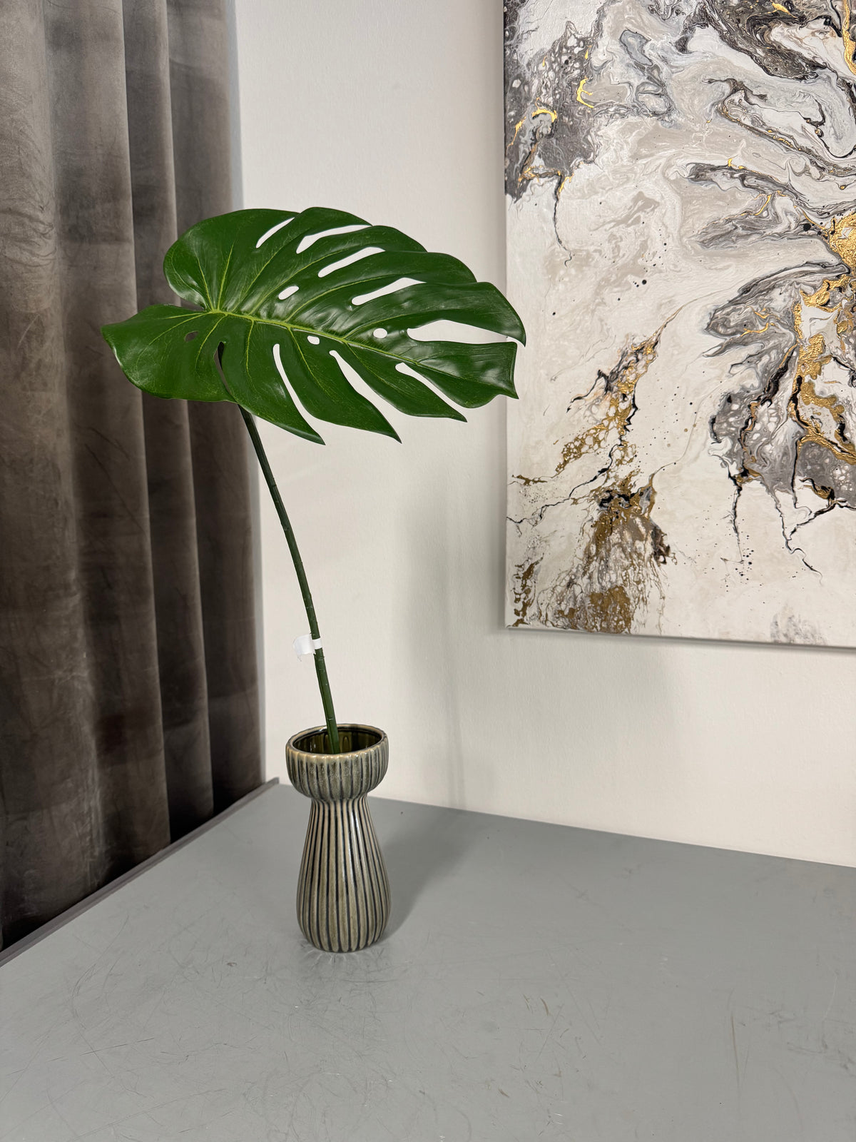 Monstera blad 60 cm