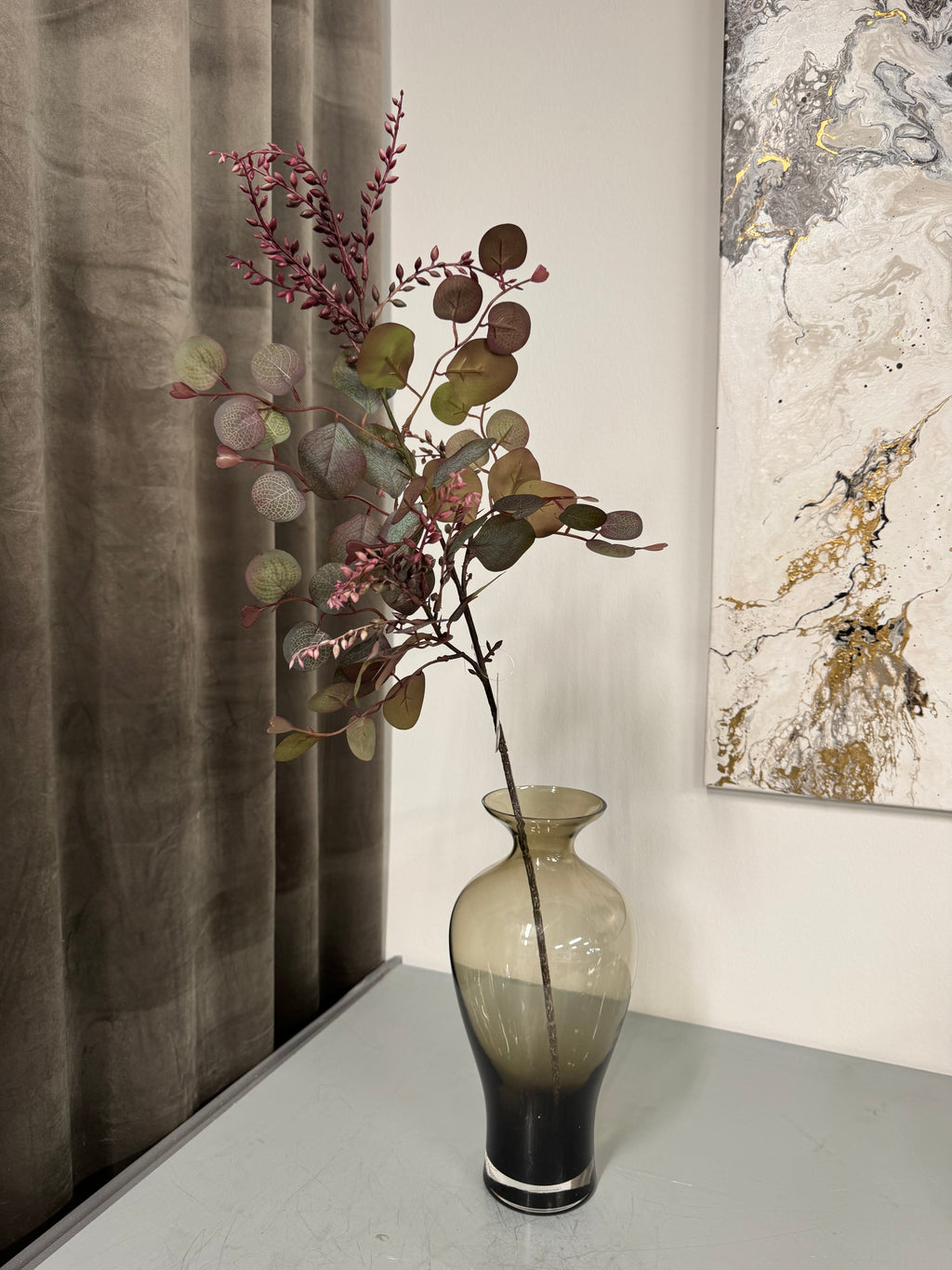 Rød eucalyptus med bær