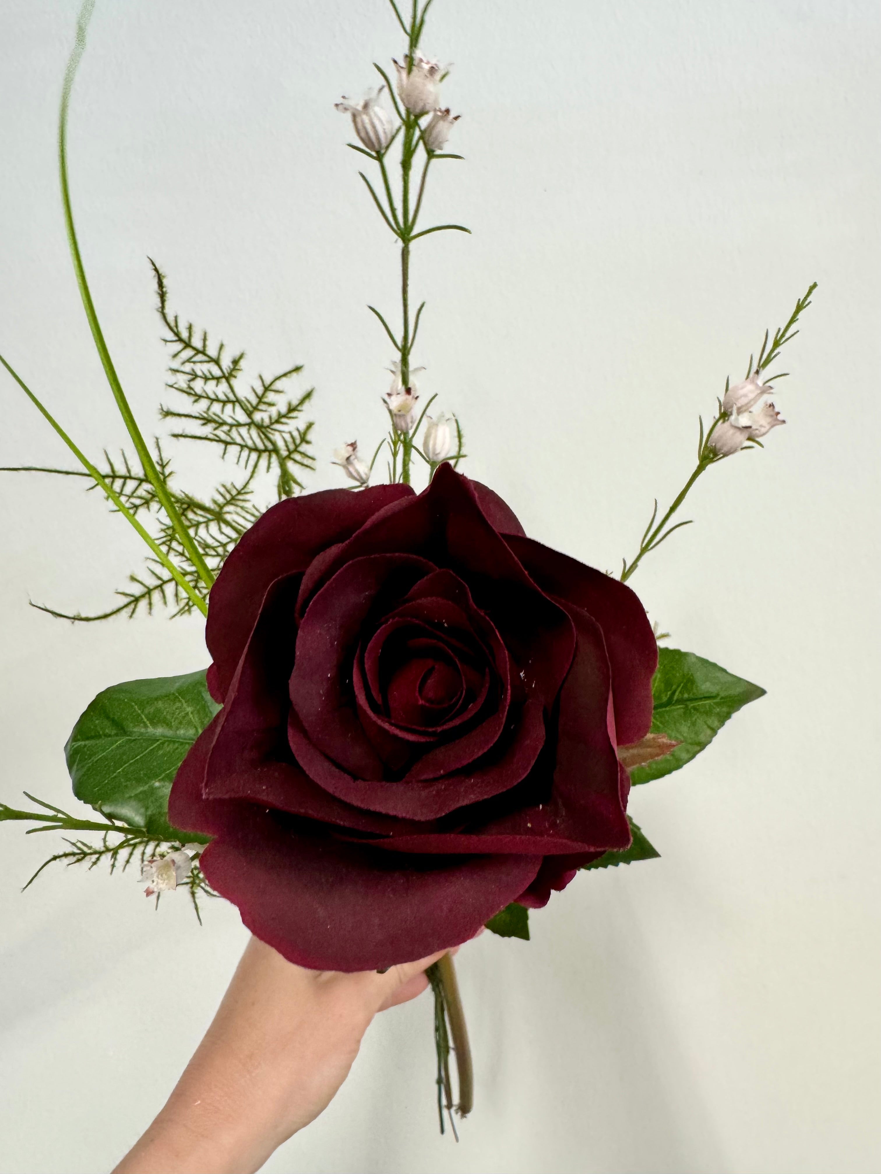 Lille rød Deluxe Rose buket