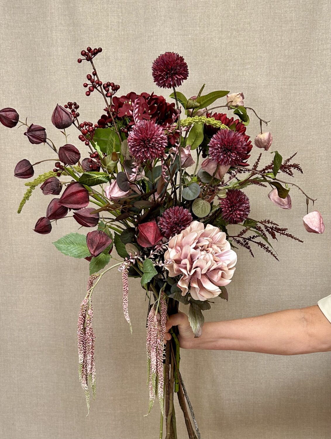 Molucella bordeaux h 78 cm