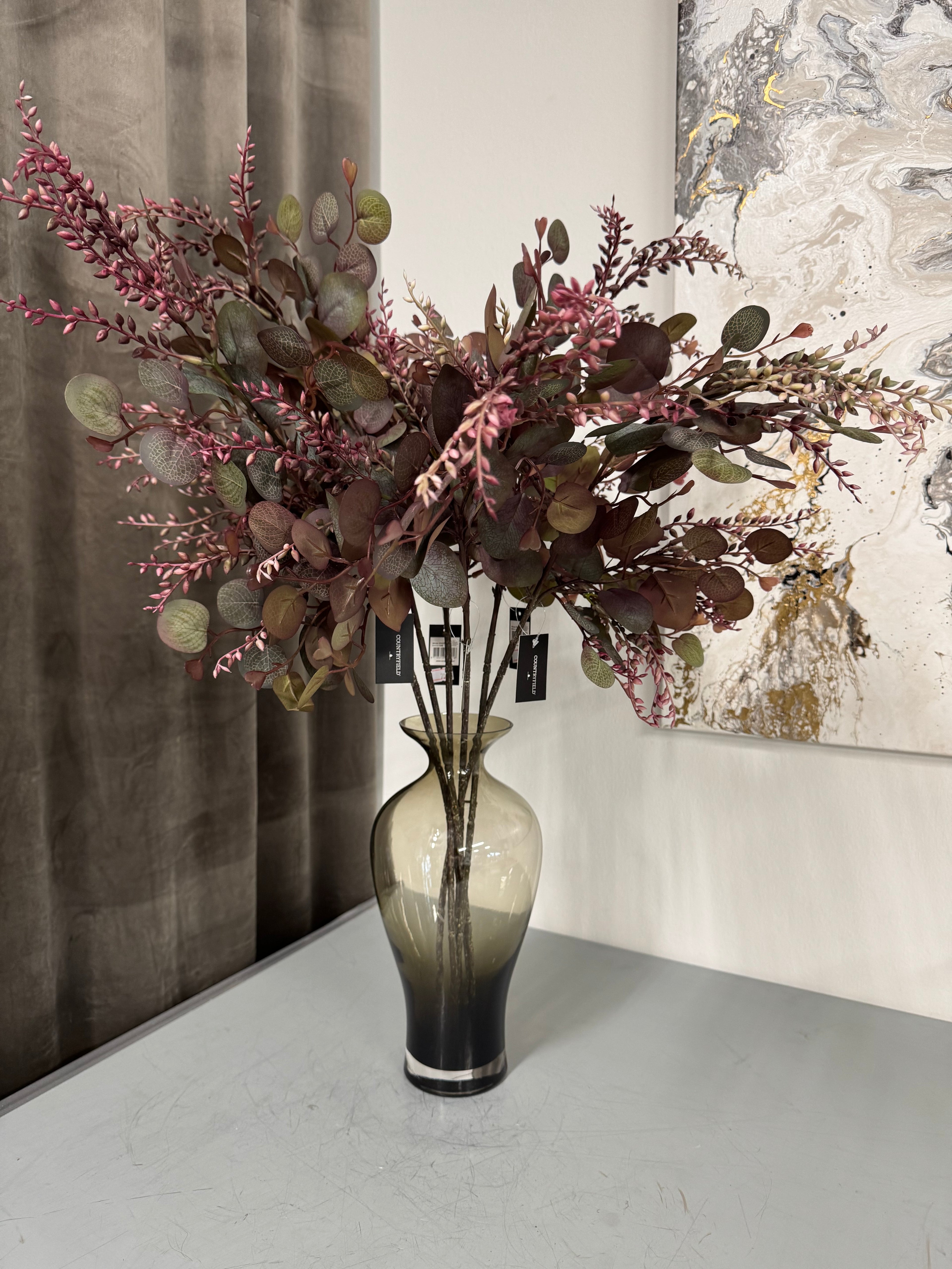 Rød eucalyptus med bær
