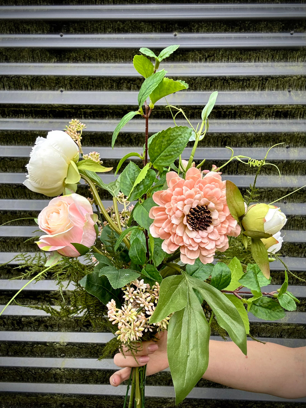 Sommerbuket peach/hvid