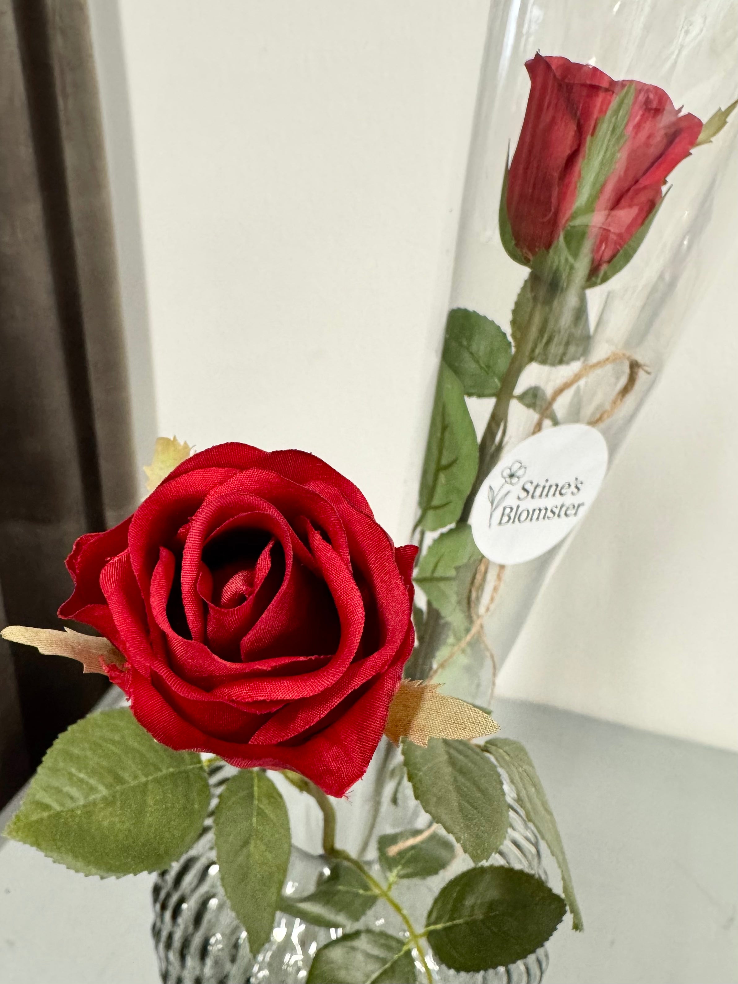 Konfirmations rose alm. MED CELLOFAN