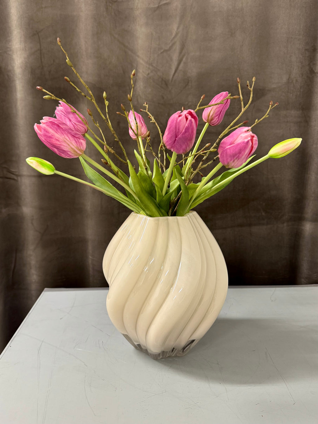 Tulipan stilke med grene