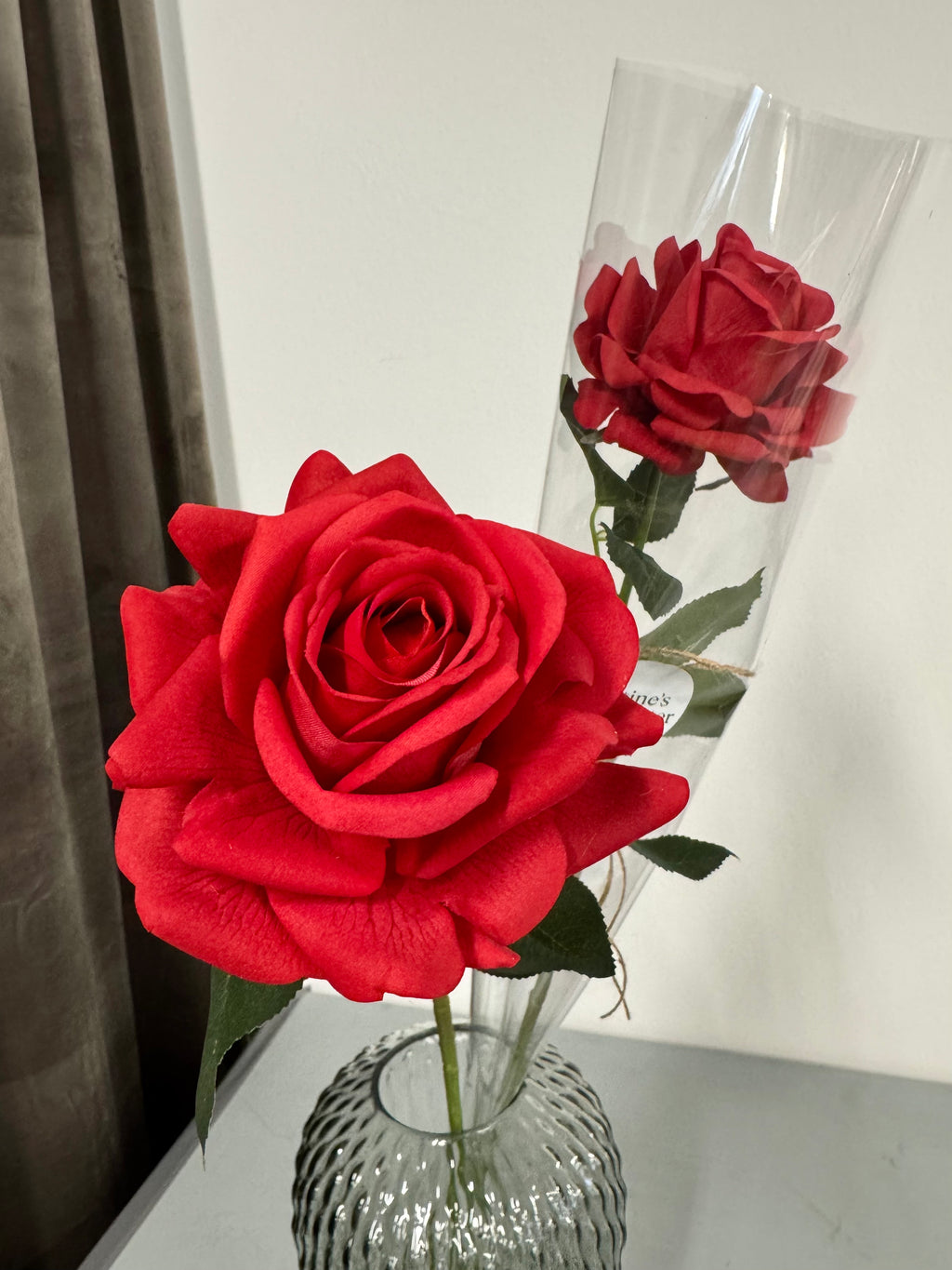 Konfirmations rose stor MED CELLOFAN