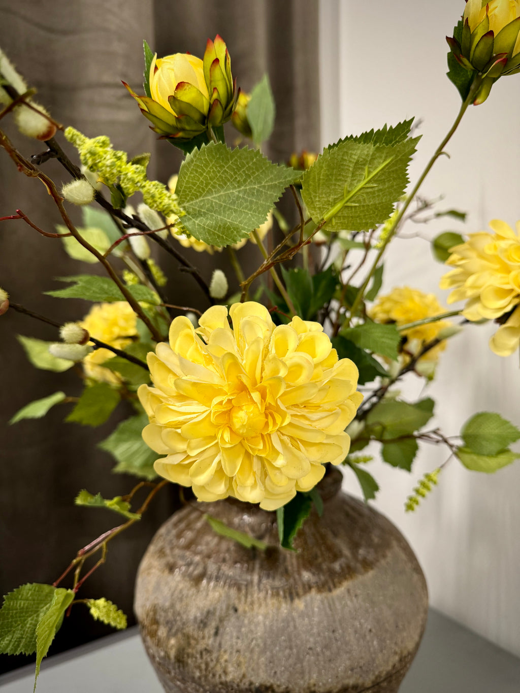 Gul Dahlia buket