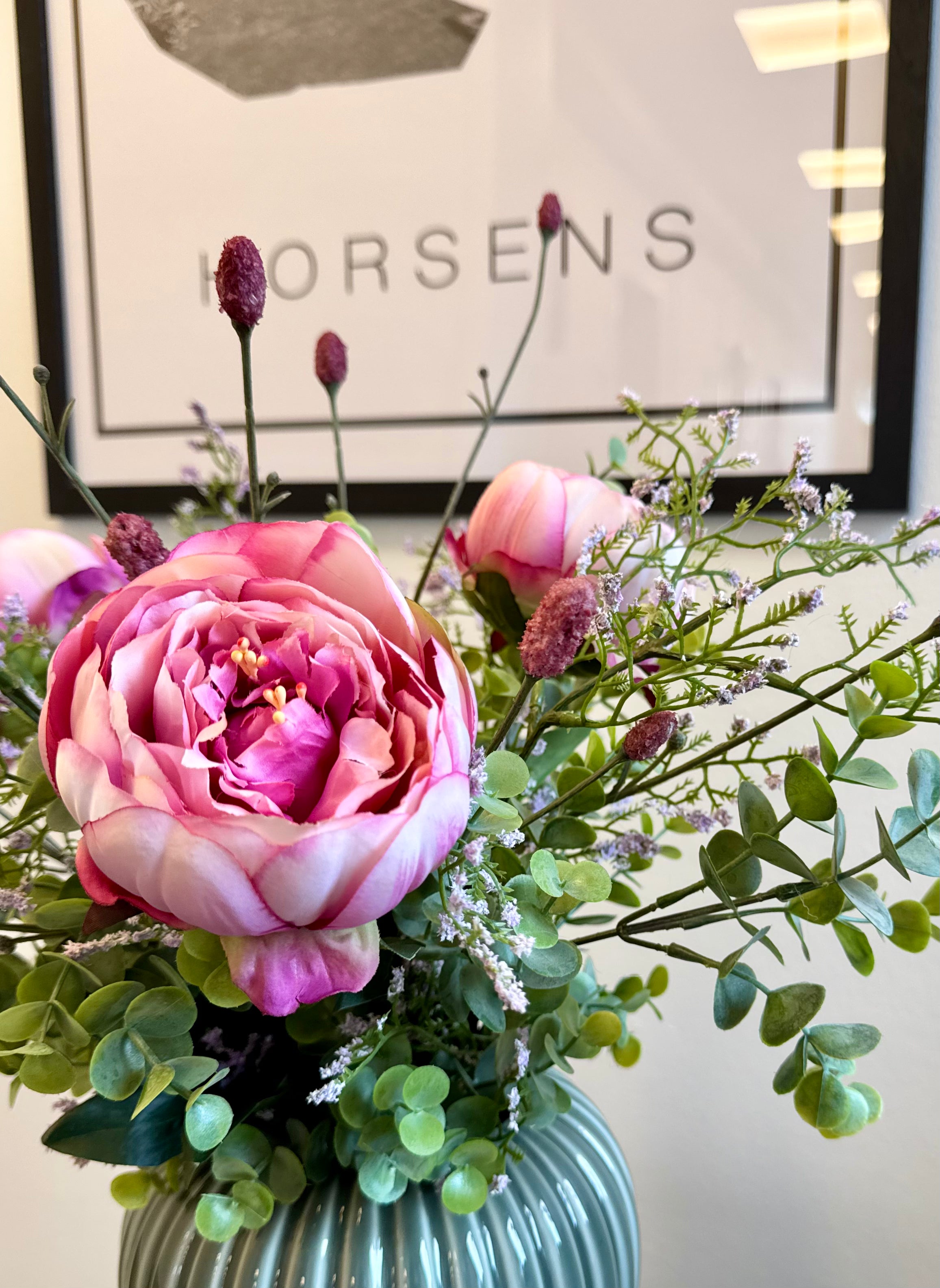 Pæon buket med euca/pimpenell