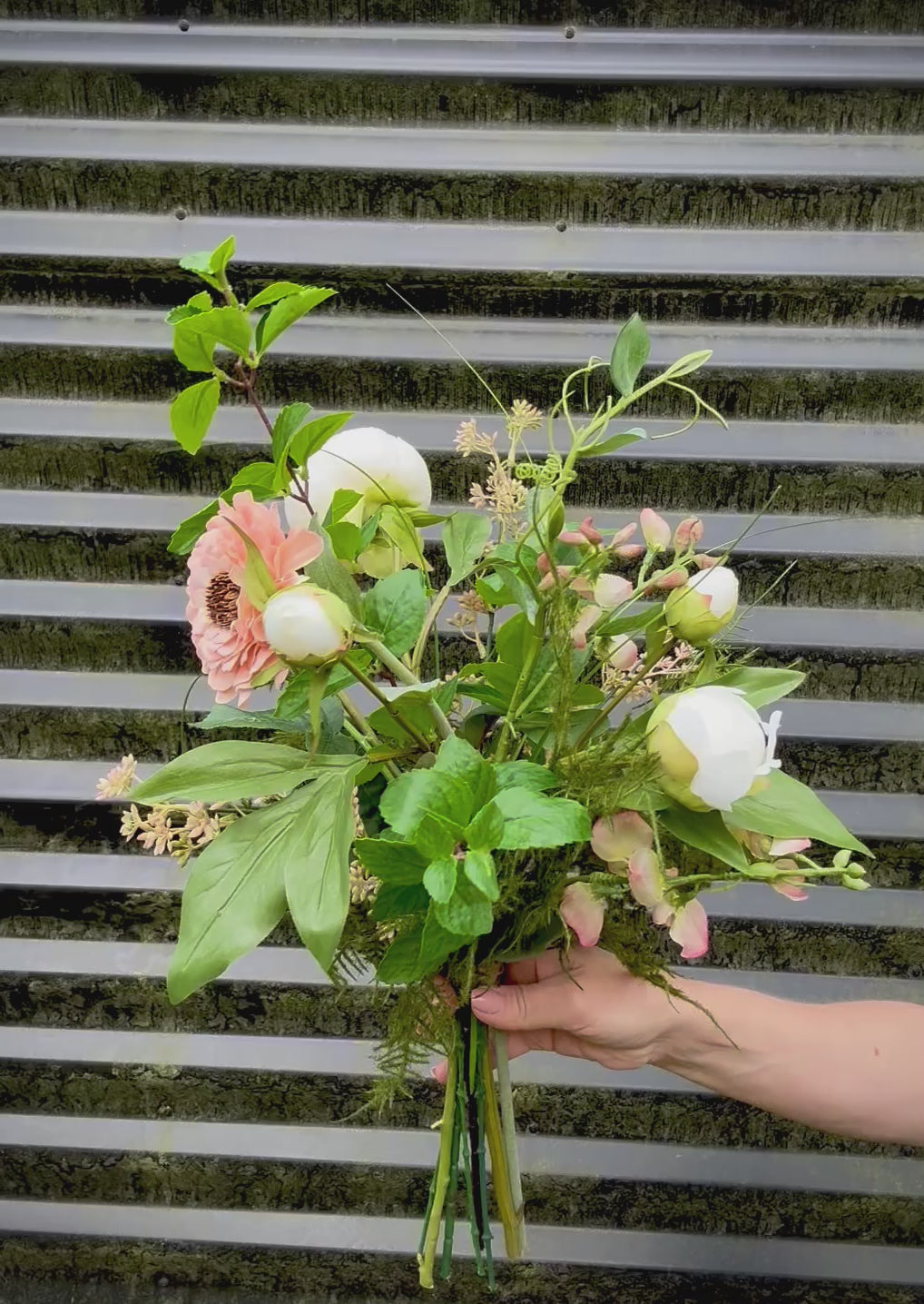 Sommerbuket peach/hvid